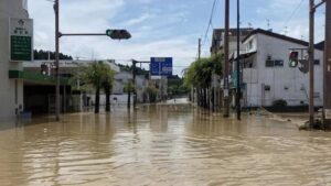 内水氾濫とは？外水氾濫との違いと賃貸で浸水を防ぐ対策をわかりやすく解説